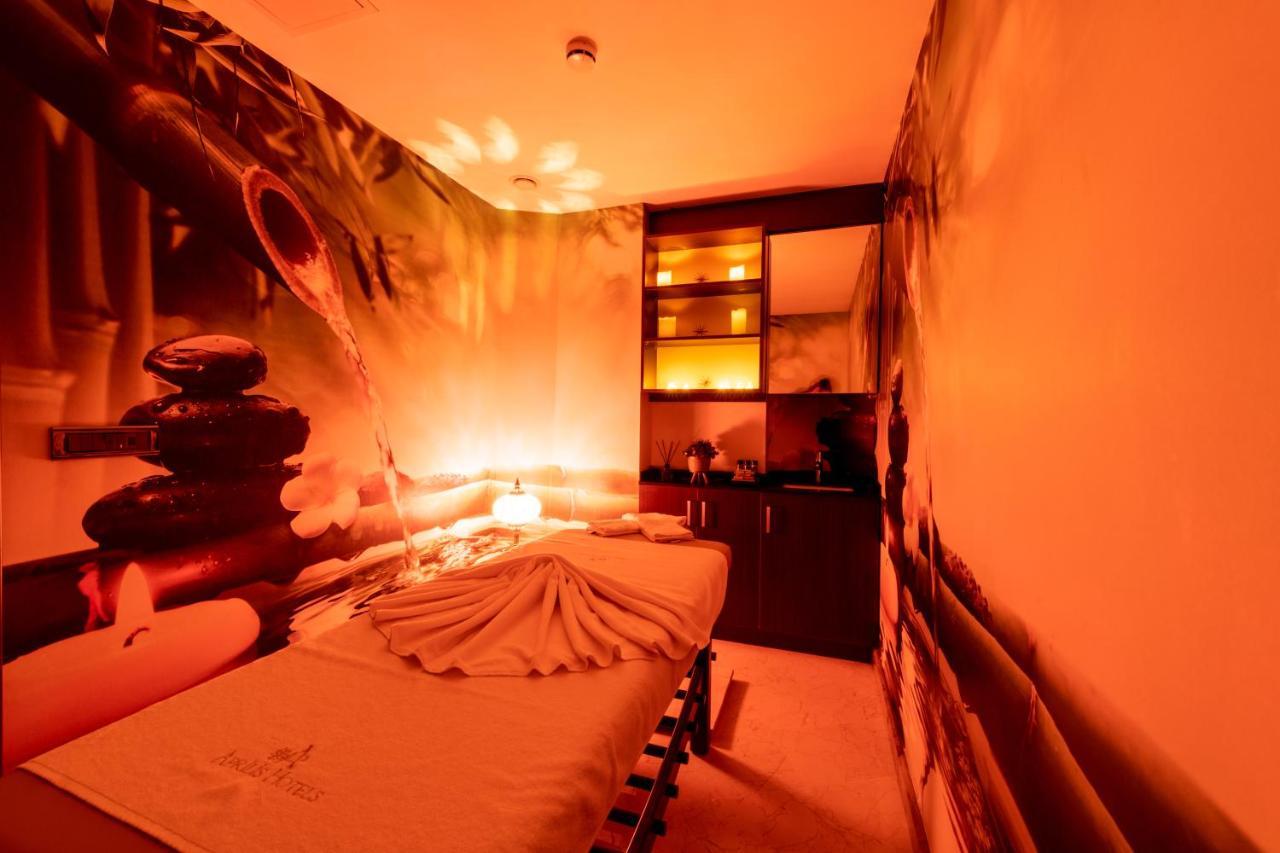 Aprilis Deluxe Hotel Истанбул Екстериор снимка
