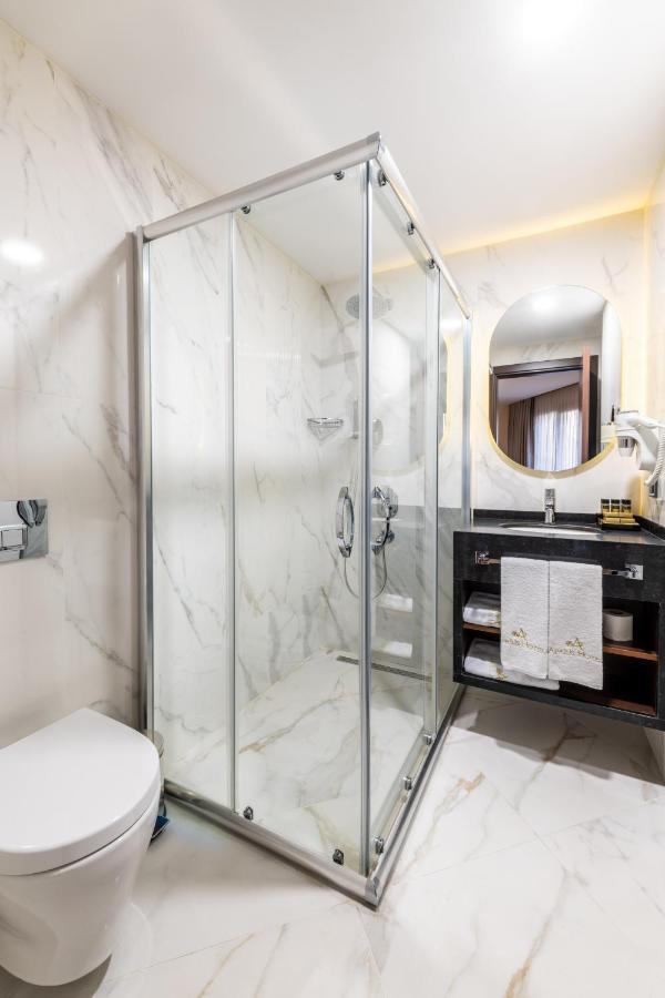 Aprilis Deluxe Hotel Истанбул Екстериор снимка