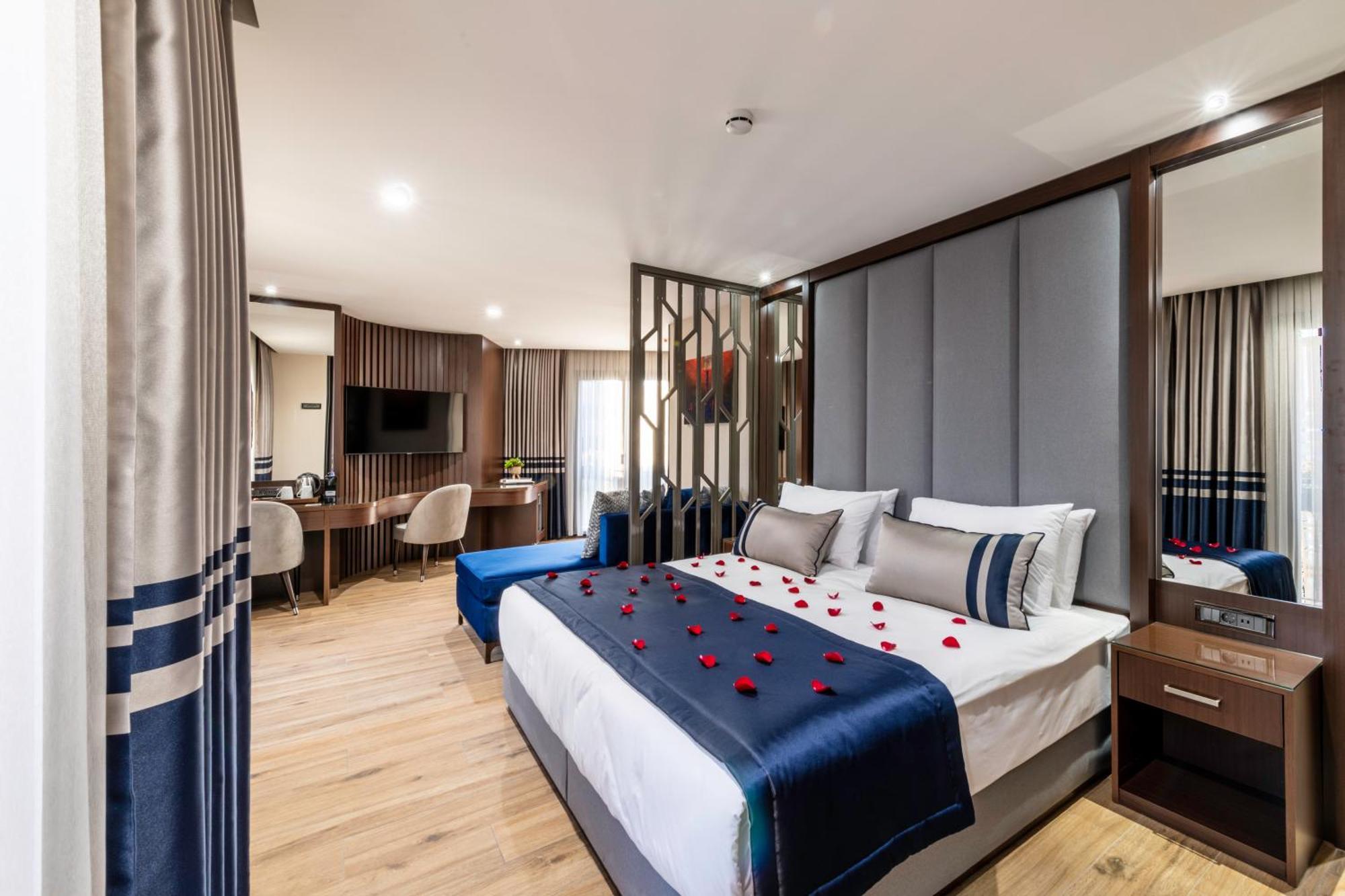 Aprilis Deluxe Hotel Истанбул Екстериор снимка